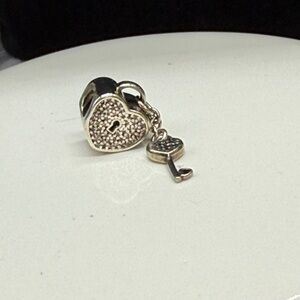 ⭐️RETIRED GENUINE PANDORA LOCK OF LOVE HEART STERLING CZ CHARM KEY DANGLE